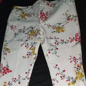 Ankle pants Beautiful Spring pants.